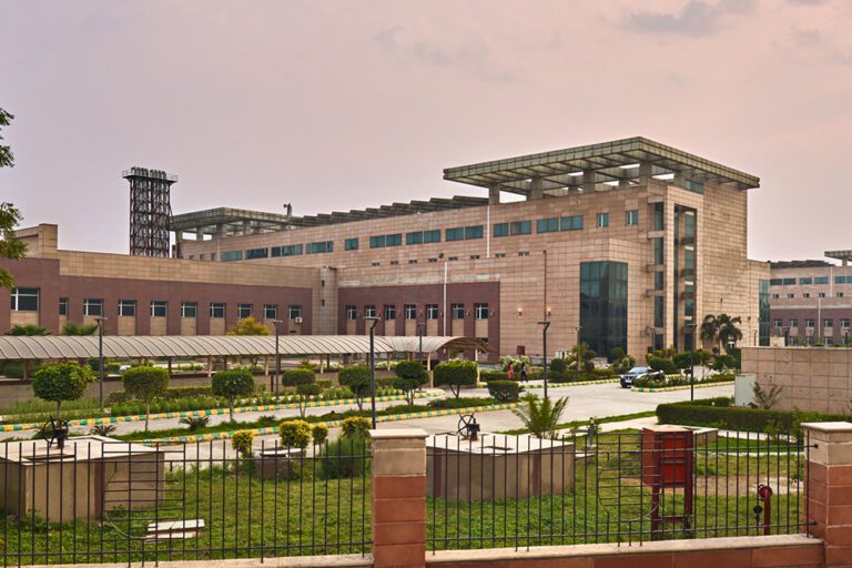 government-institute-of-medical-sciences-greater-noida-vastunidhi